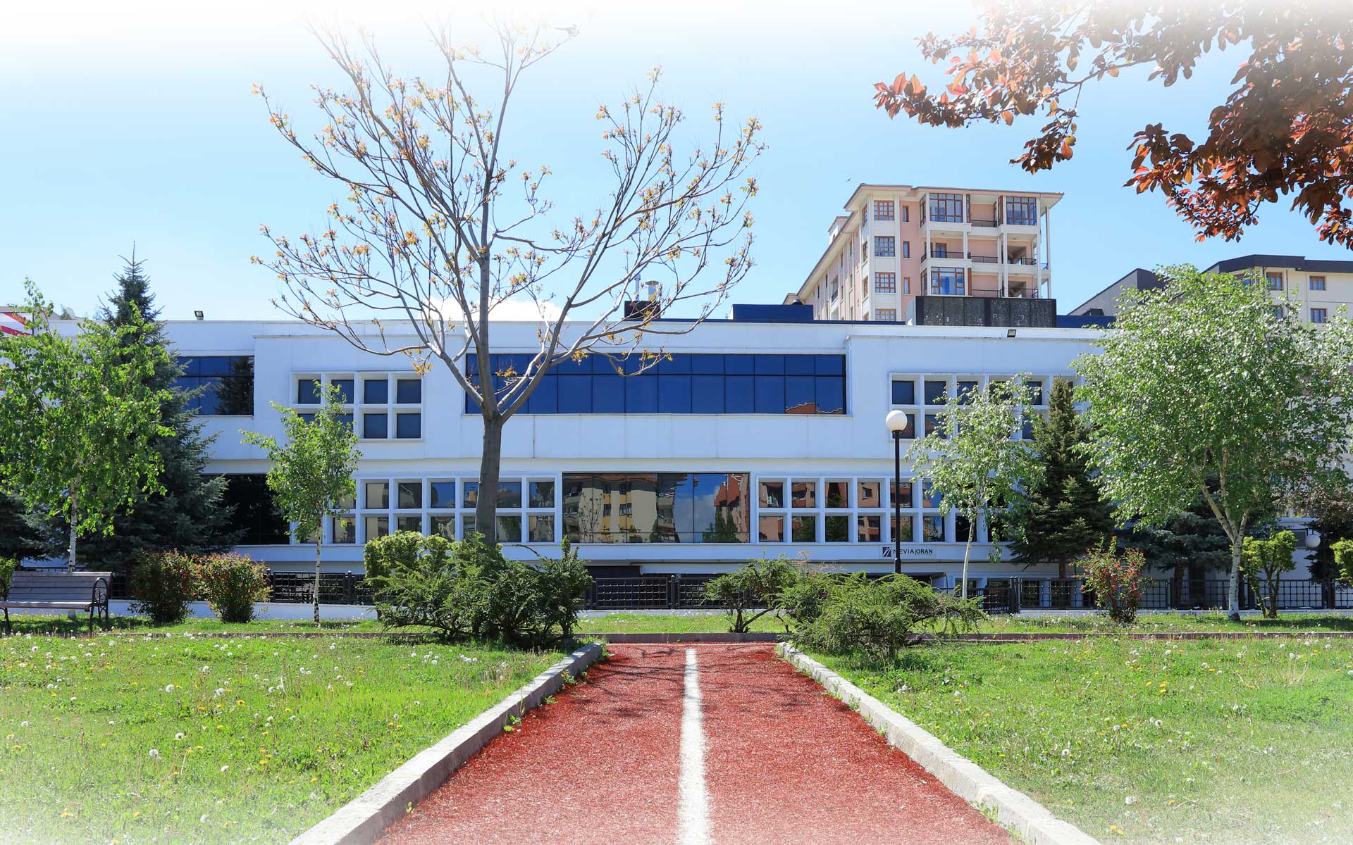 Nevia Oran Huzurevi Yaşlı Bakım Merkezi